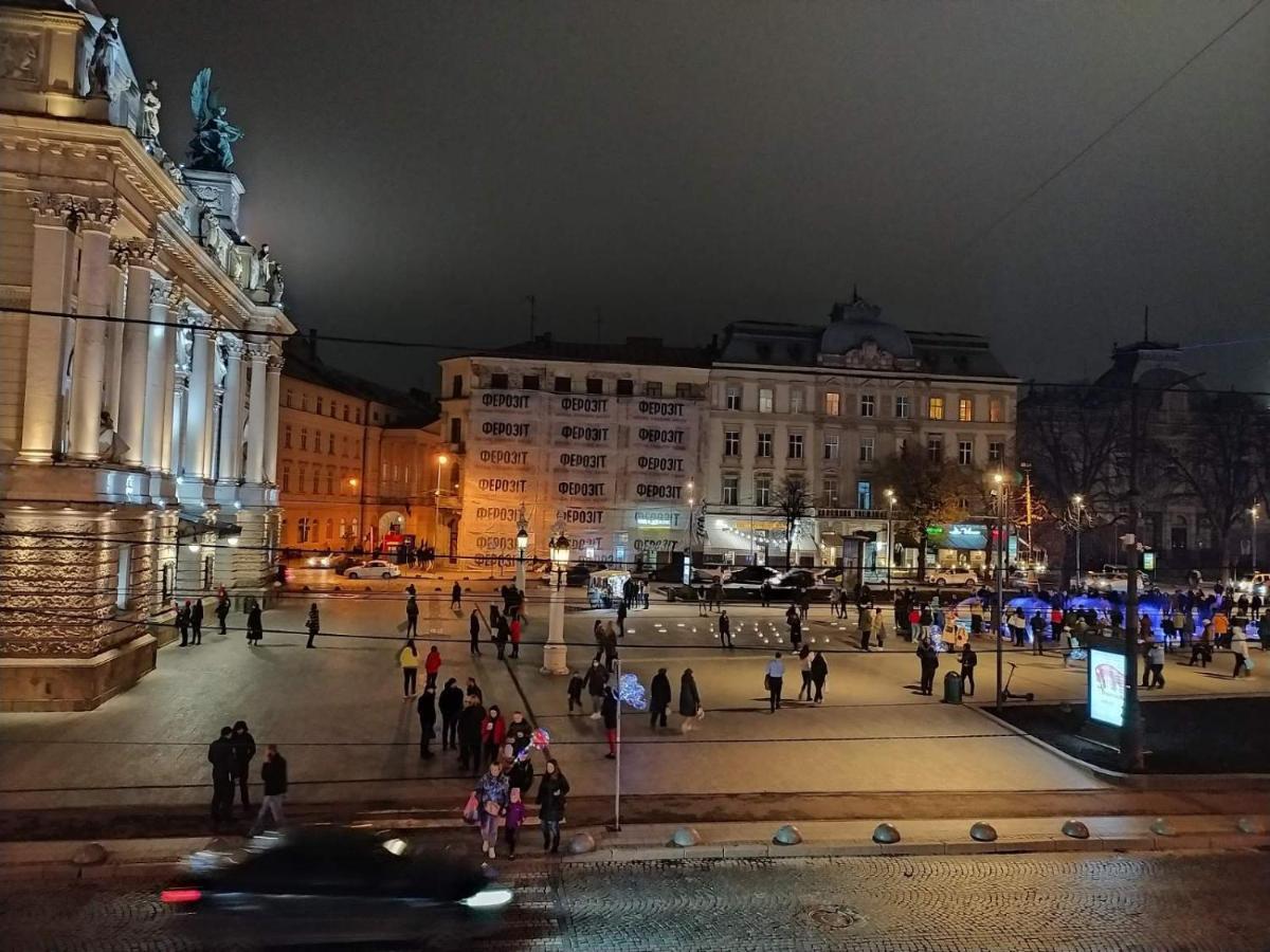 Apartment In The Centre Of Lviv Eksteriør billede