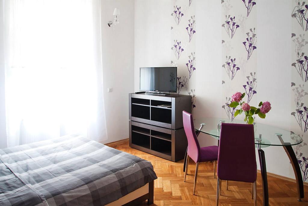 Apartment In The Centre Of Lviv Eksteriør billede