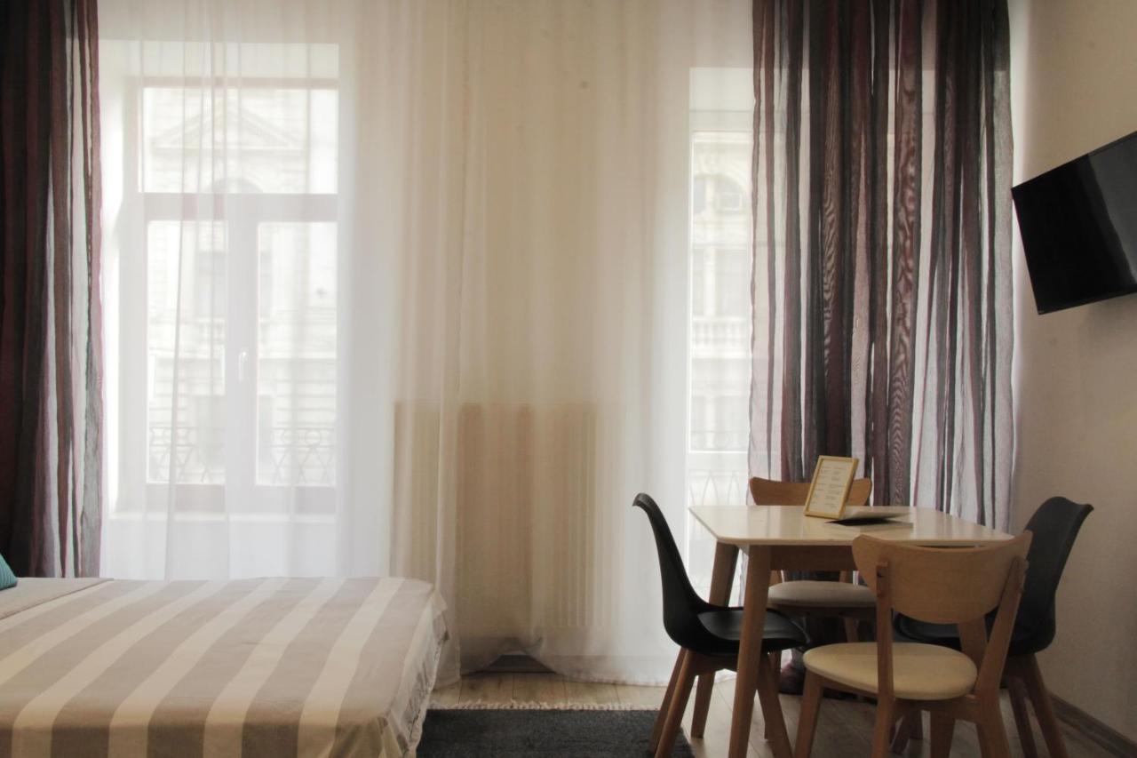 Apartment In The Centre Of Lviv Eksteriør billede