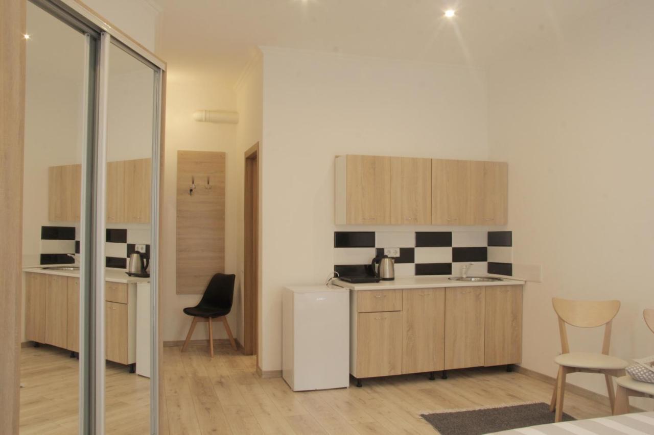 Apartment In The Centre Of Lviv Eksteriør billede